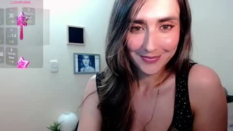 Snapshot of moriahhoe chatting on February 2025 07:31:02 PM Moriah online show from February 2025 07:31:02 PM