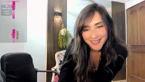 Snapshot of moriahhoe chatting on December 2025 07:20:02 PM Moriah online show from December 2025 07:20:02 PM