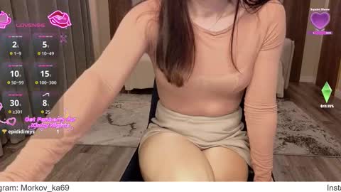 Anna online show from November 2025 01:55:01 PM