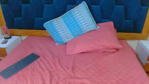 Snapshot of morrigan_luxus chatting on October 2025 07:56:02 PM morrigan_luxus online show from October 2025 07:56:02 PM