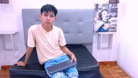 MORTELLE online show from November 2025 01:06:01 PM