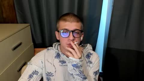 Snapshot of mortywithlove chatting on December 2025 04:30:02 AM Morty online show from December 2025 04:30:02 AM