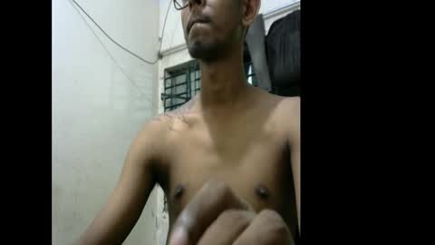 Snapshot of moso999 chatting on October 2025 05:48:02 PM moso999 online show from October 2025 05:48:02 PM