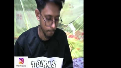 Snapshot of moso999 chatting on November 2025 10:08:02 AM moso999 online show from November 2025 10:08:02 AM