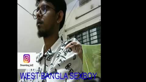 Snapshot of moso999 chatting on December 2025 08:25:01 PM moso999 online show from December 2025 08:25:01 PM