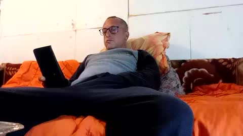 Snapshot of mospeleu chatting on July 2026 05:47:02 AM Nomadu online show from July 2026 05:47:02 AM