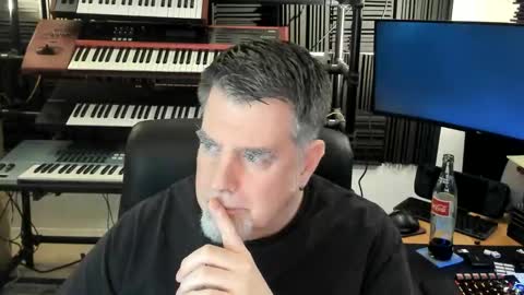 Snapshot of mostly_unbothered chatting on January 2026 10:42:01 AM mostly_unbothered online show from January 2026 10:42:01 AM