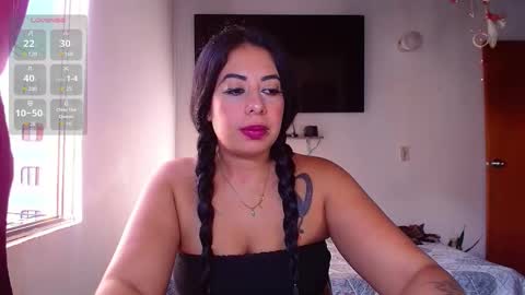 Snapshot of motita_lux chatting on November 2025 09:42:02 PM MOTITA LUX online show from November 2025 09:42:02 PM