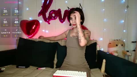 Snapshot of moto_ponchik chatting on February 2025 04:56:02 PM Kris online show from February 2025 04:56:02 PM