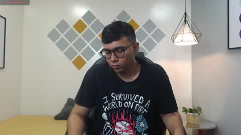 Mou Fly online show from September 2025 12:51:02 PM