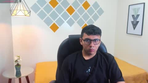 Mou Fly online show from October 2025 11:29:02 AM