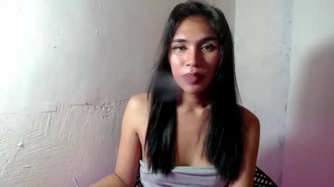 Snapshot of mouiline_rouge69 chatting on March 2026 01:44:01 PM mouiline_rouge69 online show from March 2026 01:44:01 PM