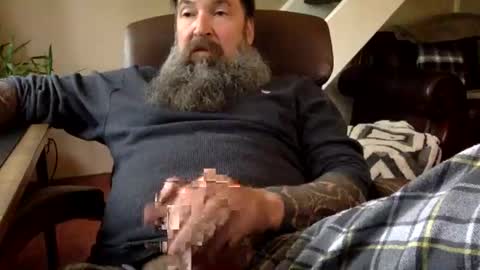 mountainman69696 online show from May 2026 06:35:01 PM