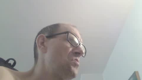 Snapshot of moviem1978 chatting on October 2025 10:47:01 AM Frederik online show from October 2025 10:47:01 AM