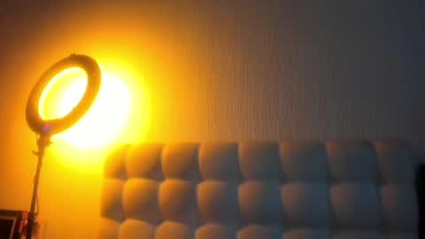 Eva  online show from February 2025 06:37:02 AM