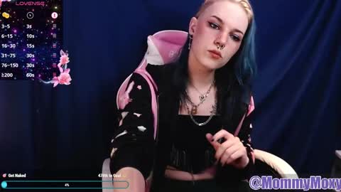 Moxy online show from May 2026 06:02:01 PM