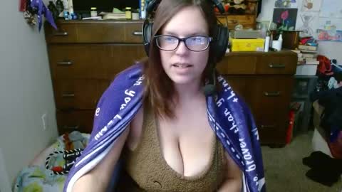 Mr and Mrs Dragon online show from January 2025 05:42:01 PM