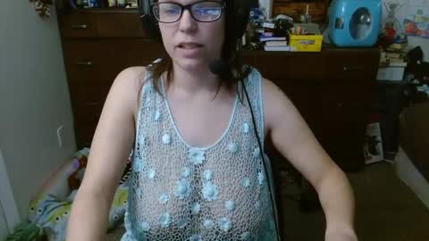 Mr and Mrs Dragon online show from February 2025 05:34:01 PM