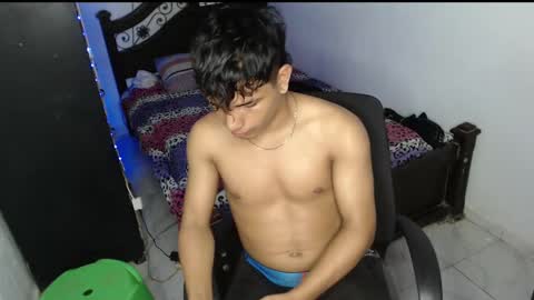 Snapshot of mr_cock_28 chatting on January 2025 10:19:01 AM mr_cock_28 online show from January 2025 10:19:01 AM