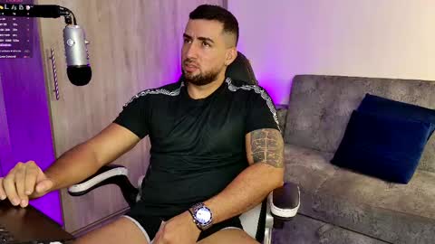 Snapshot of mr_david_cox chatting on February 2025 01:37:01 PM David online show from February 2025 01:37:01 PM