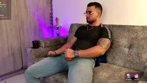 Snapshot of mr_david_cox chatting on February 2025 12:02:02 PM David online show from February 2025 12:02:02 PM