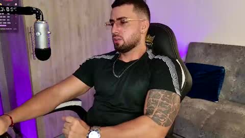 Snapshot of mr_david_cox chatting on February 2025 01:26:01 AM David online show from February 2025 01:26:01 AM