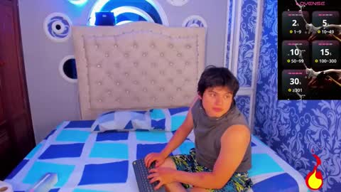 Charlie and Salo online show from December 2025 07:53:01 PM