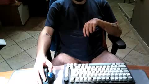 Snapshot of mr_kaa chatting on January 2026 01:43:01 AM mr_kaa online show from January 2026 01:43:01 AM