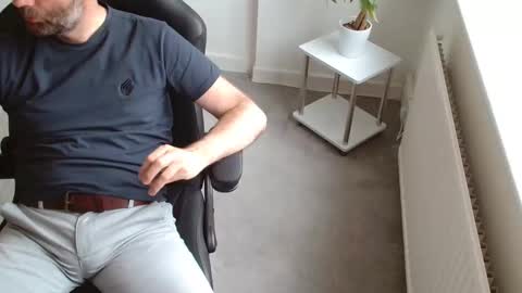 Snapshot of mr_matthew_me chatting on October 2025 10:54:02 AM mr_matthew_me online show from October 2025 10:54:02 AM