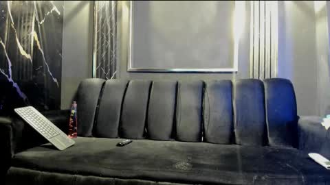 mr_maximo online show from September 2025 05:01:02 AM