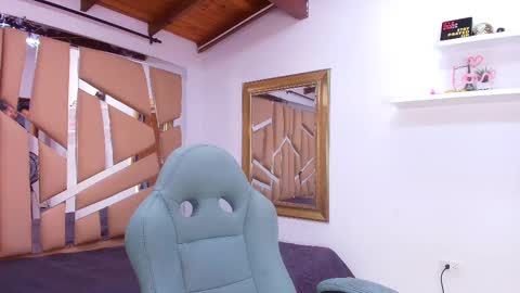 MIKEE online show from September 2025 03:07:02 AM