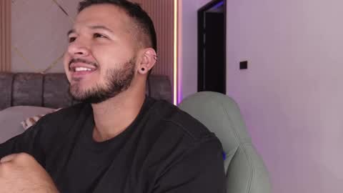 MIKEE online show from June 2026 03:10:02 AM