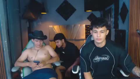 mr_mois online show from June 2026 05:38:02 AM