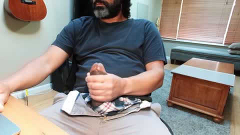 Rabbit online show from January 2025 11:35:02 PM