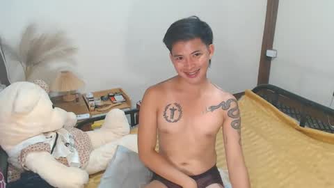 Snapshot of mr_squidcock chatting on March 2026 02:10:02 PM KYLE online show from March 2026 02:10:02 PM