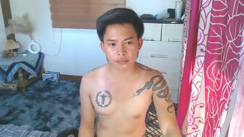 Snapshot of mr_squidcock chatting on March 2026 07:53:01 AM KYLE online show from March 2026 07:53:01 AM