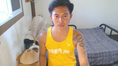 Snapshot of mr_squidcock chatting on April 2026 03:56:01 AM KYLE online show from April 2026 03:56:01 AM