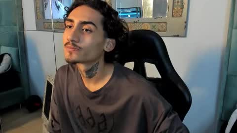 Snapshot of mr_strike chatting on November 2025 02:58:02 AM MR online show from November 2025 02:58:02 AM