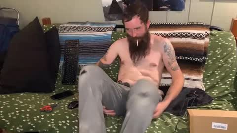 Snapshot of mr_valdor chatting on December 2024 01:18:01 AM Valdor online show from December 2024 01:18:01 AM