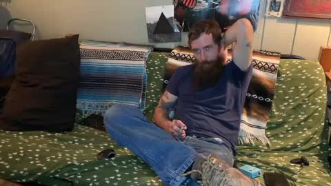 Snapshot of mr_valdor chatting on December 2024 11:36:02 PM Valdor online show from December 2024 11:36:02 PM