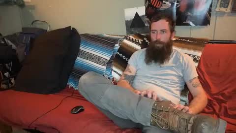 Snapshot of mr_valdor chatting on December 2024 12:43:02 AM Valdor online show from December 2024 12:43:02 AM