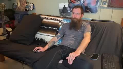 Snapshot of mr_valdor chatting on December 2024 10:44:02 PM Valdor online show from December 2024 10:44:02 PM