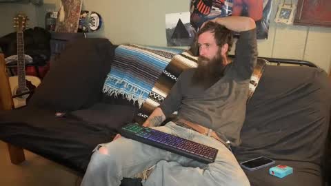 Snapshot of mr_valdor chatting on December 2024 12:04:01 AM Valdor online show from December 2024 12:04:01 AM