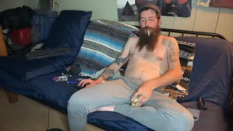 Snapshot of mr_valdor chatting on January 2025 04:04:01 AM Valdor online show from January 2025 04:04:01 AM