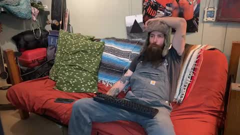 Snapshot of mr_valdor chatting on March 2025 01:42:02 AM Valdor online show from March 2025 01:42:02 AM