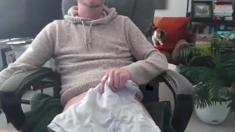 MrMcCray online show from December 2024 08:00:02 PM