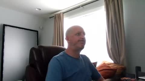 MrMcCray online show from June 2026 06:12:01 PM