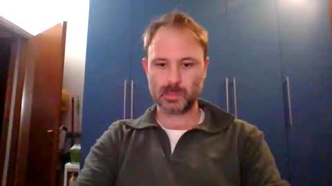 mravocado6 online show from November 2025 05:44:01 PM