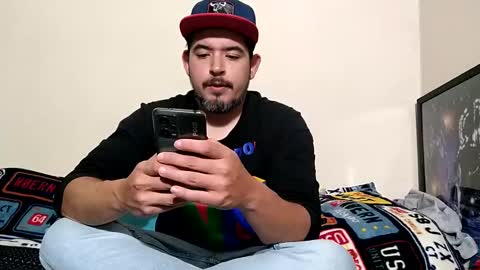 Snapshot of mrbearfreaky chatting on January 2025 09:16:02 AM MBF online show from January 2025 09:16:02 AM