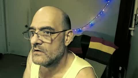 Snapshot of mrbiggintx chatting on February 2026 08:21:01 AM mrbiggintx online show from February 2026 08:21:01 AM